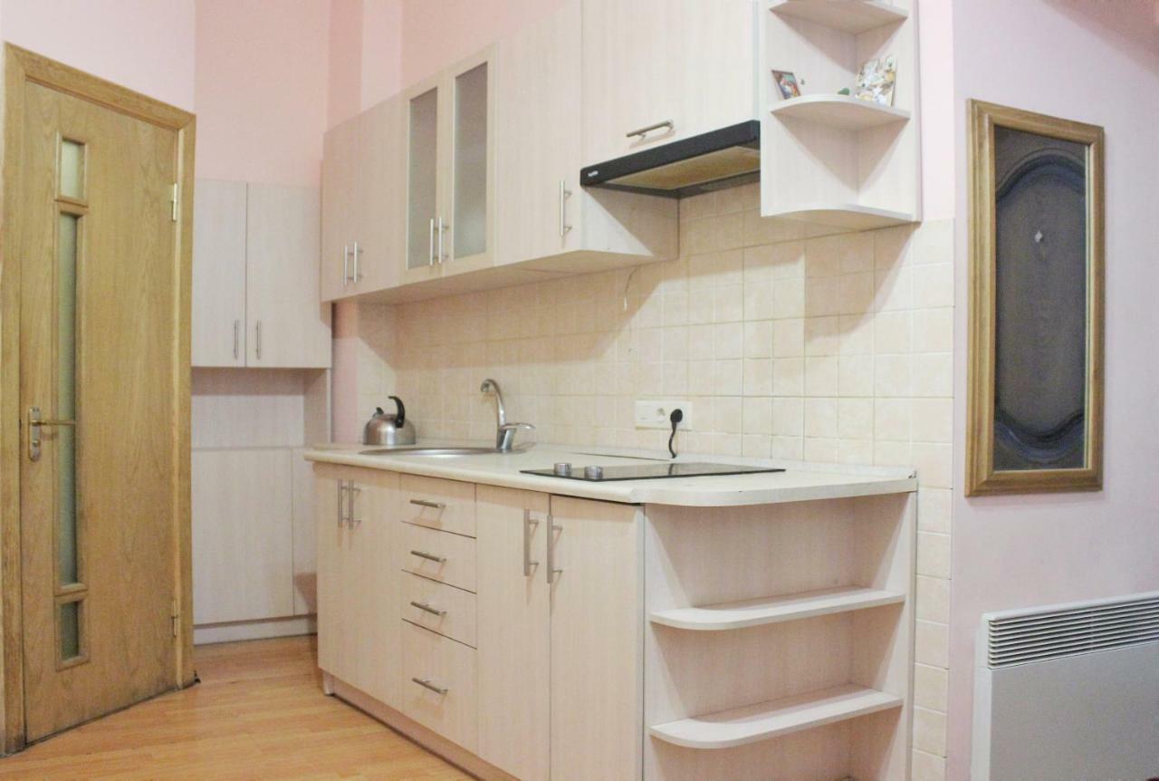 Квартира В Оренду По Вулиці Гавришкевича 10 Leópolis Exterior foto