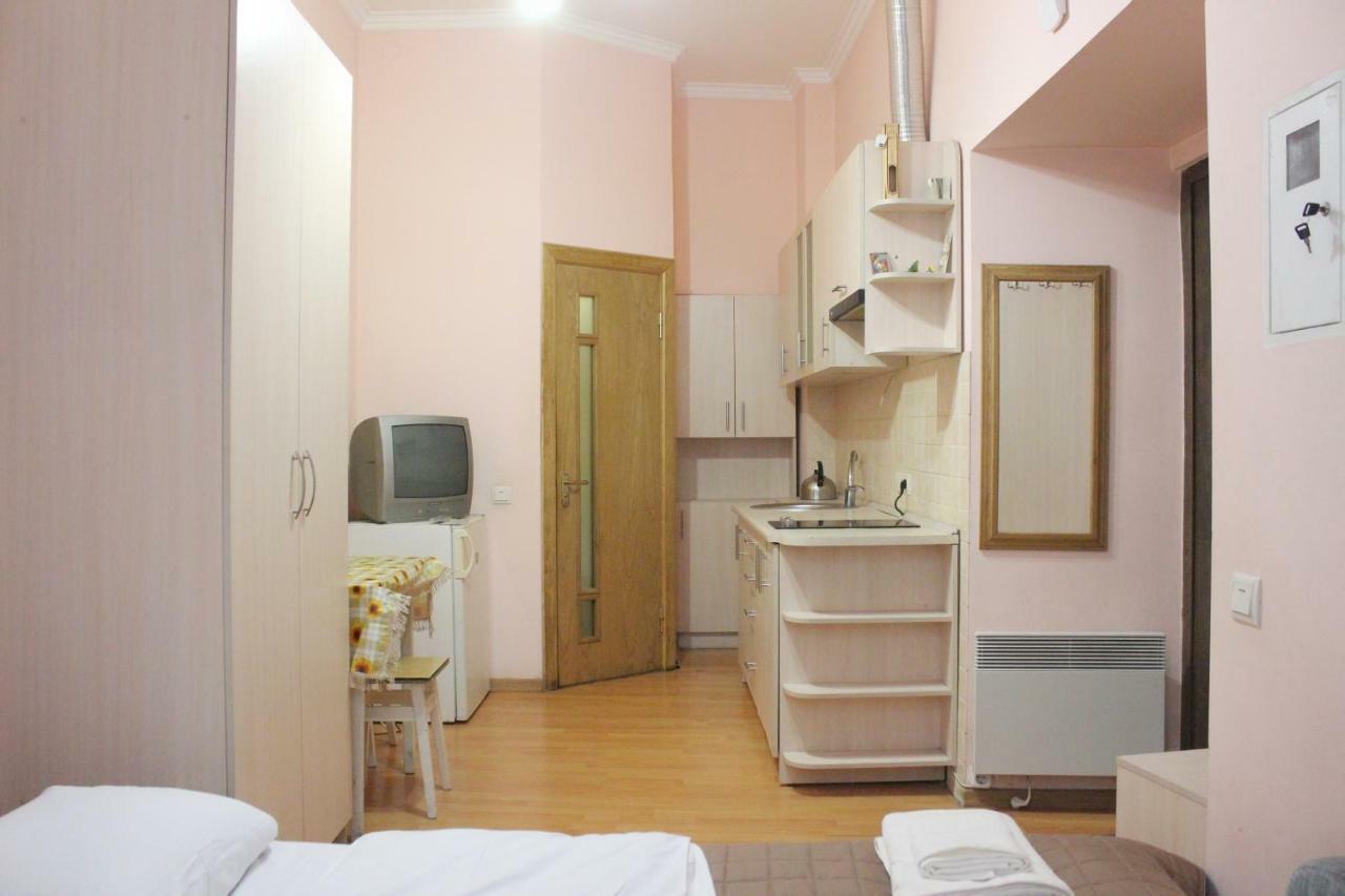 Квартира В Оренду По Вулиці Гавришкевича 10 Leópolis Exterior foto