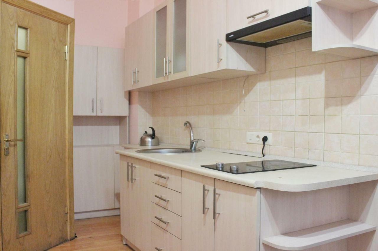 Квартира В Оренду По Вулиці Гавришкевича 10 Leópolis Exterior foto